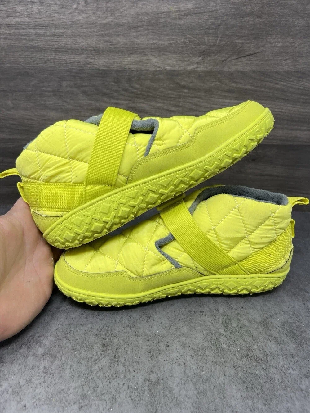 Chaco Ramble Puff Shoes Womens Size 8 Hi Vis Green Slip On Buckle